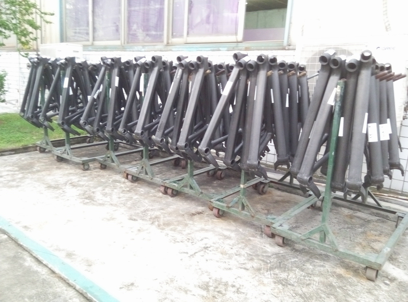 為什么碳纖自行車廠家都選擇水性脫模劑？